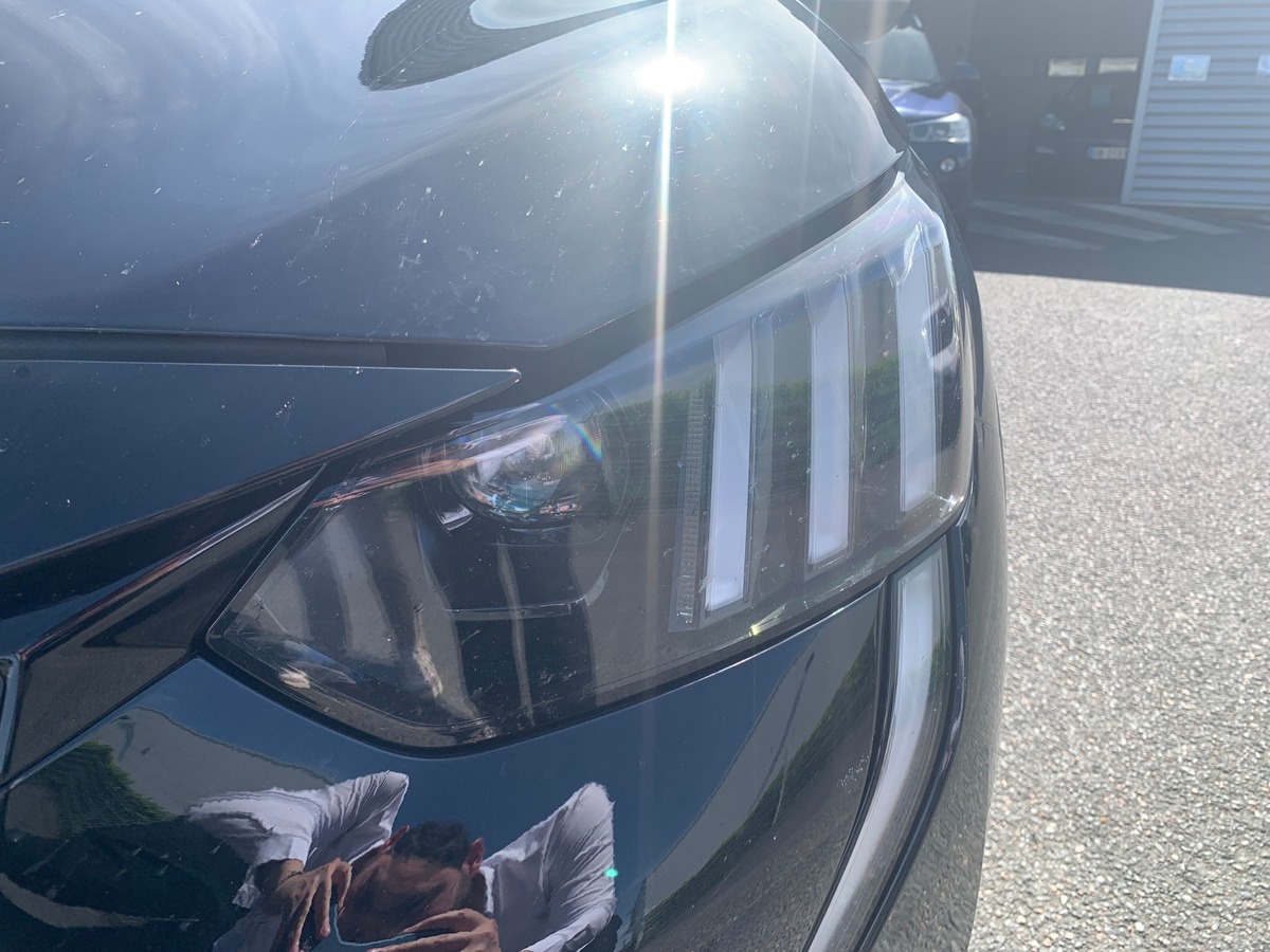 Peugeot 208 100 chevaux | GT | Apple car Play Android Auto | Caméra de recul | Régulateur vitesse