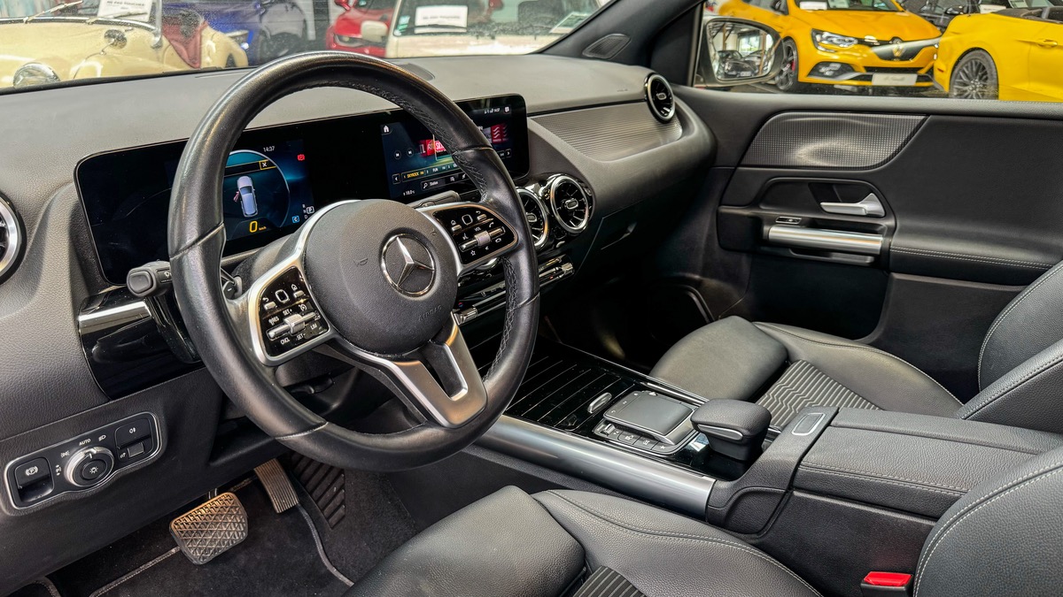 Mercedes-Benz Classe B 180 D PROGRESSIVE LINE EDITION / FRANCE SUIVI AB