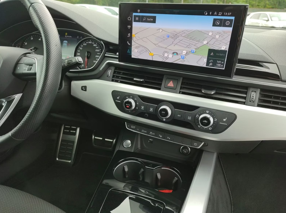 Audi A4 Avant 40 TDI 204ch S line quattro S tronic 7/Compétition/Attelage/Caméra/Gris Daytona