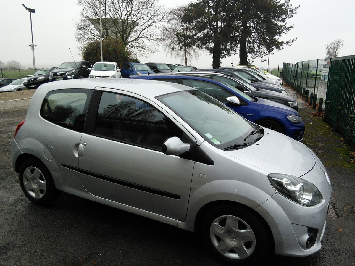RENAULT Twingo 1.2 75  Dynamique  Climatisation FAIBLE KM - GARANTIE ET REVISEE