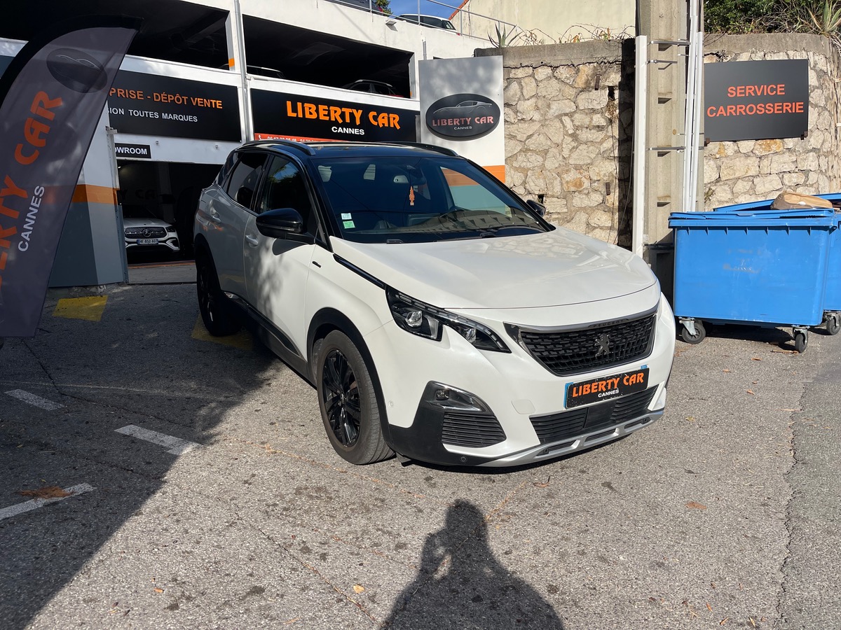Peugeot 3008 2.0 HDI 150 CV / GT LINE / Jantes Noires / CarPlay / Caméra /