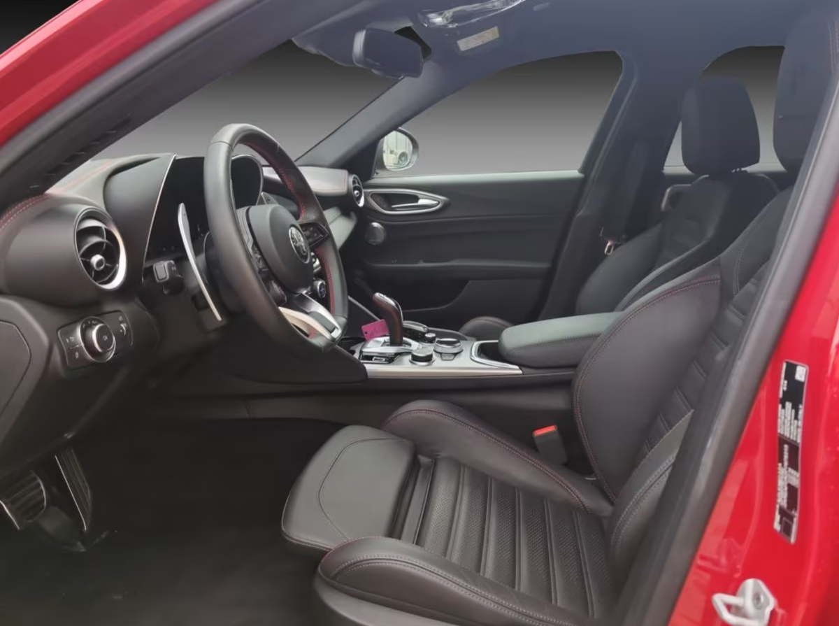 Alfa Romeo Giulia 2.0T 280ch Competizione Q4 AT8