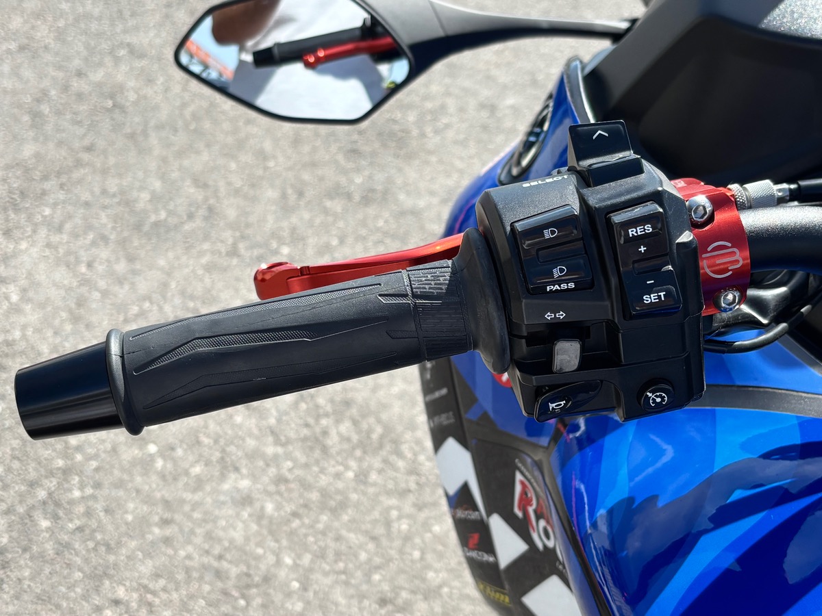 Yamaha NIKEN 850 MTT2