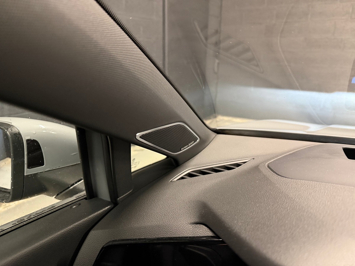 Volkswagen Golf 8 VIII GTI CS 2.0 tsi 300 CH Mode Nurburgring Toit Panoramique / Harman Kardan / ATH