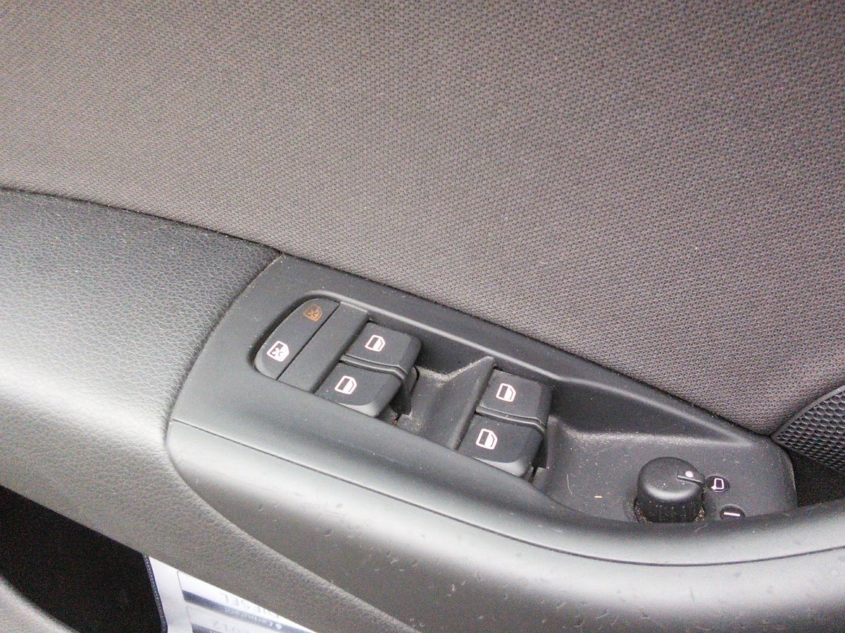 Audi Q3 2WD Série 1  2.0 TDI  DPF 140  CLIM -  1ERE MAIN - Distribution et embrayage fait