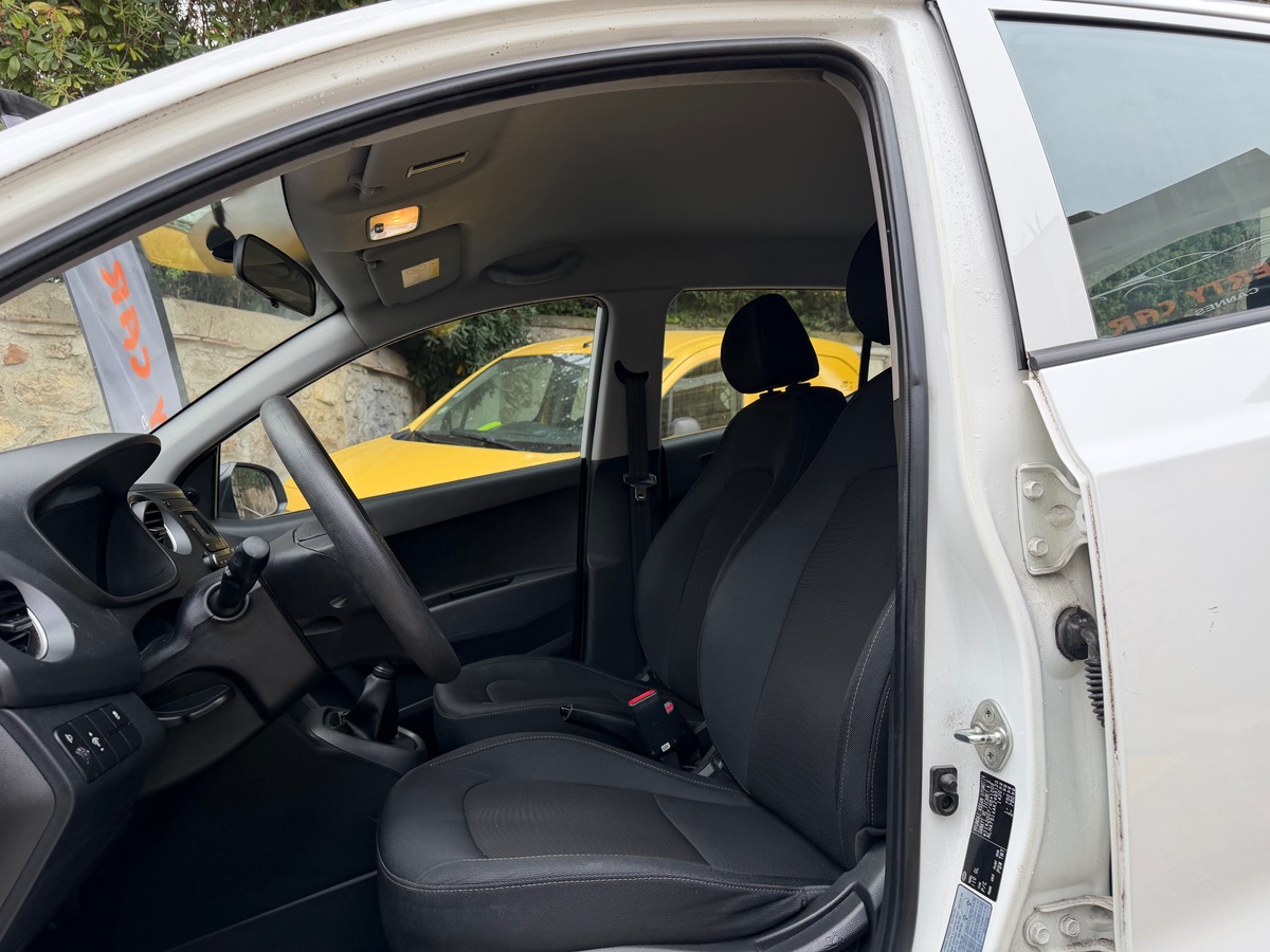Hyundai i10 1.0 67 CV / 5 Portes / Phase 2 / Moteur à Chaine