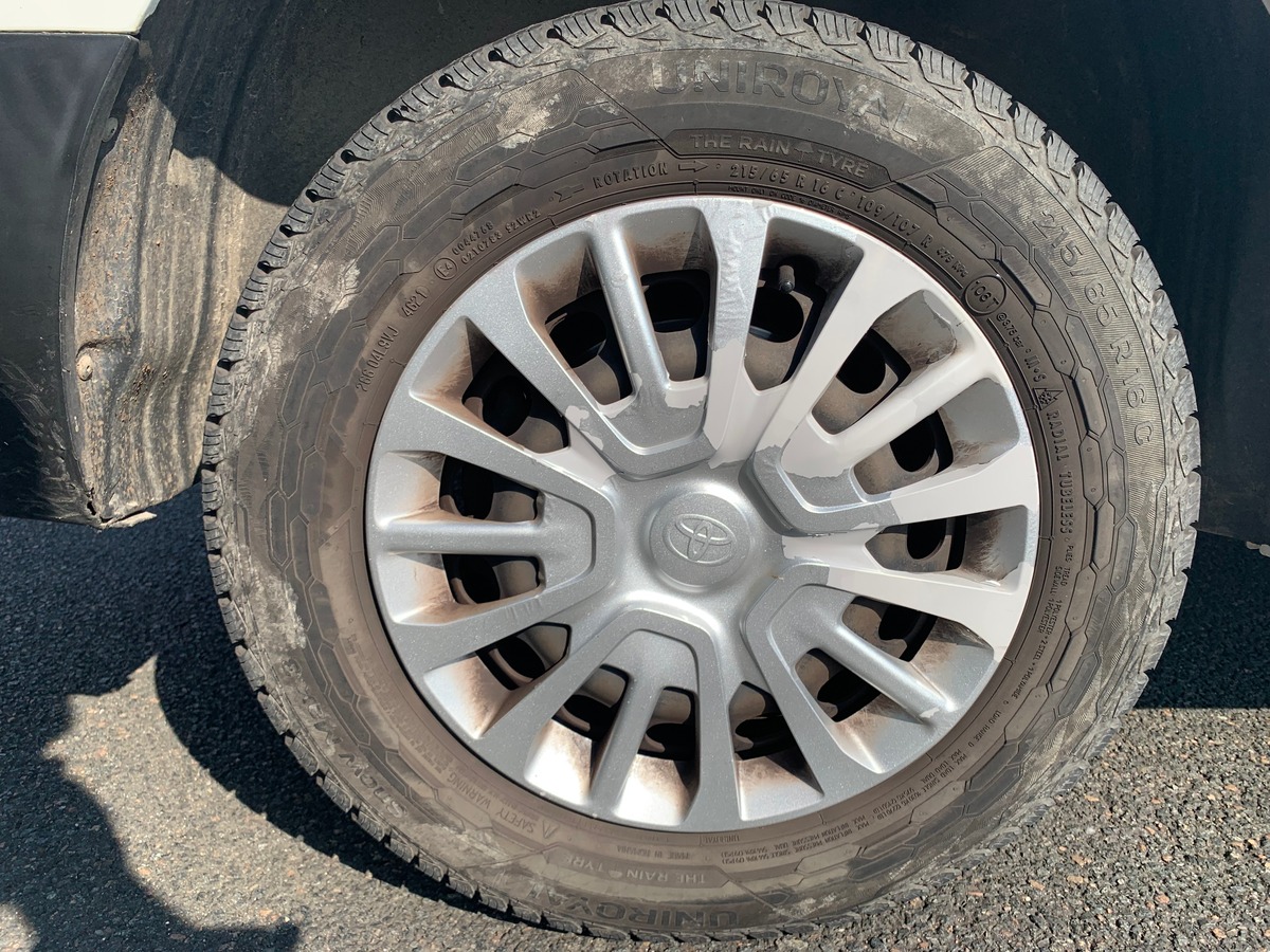 Toyota ProAce 122 ch | Business | Medium | 3 Places | Régulateur vitesse | GPS | Bluetooth | Radar
