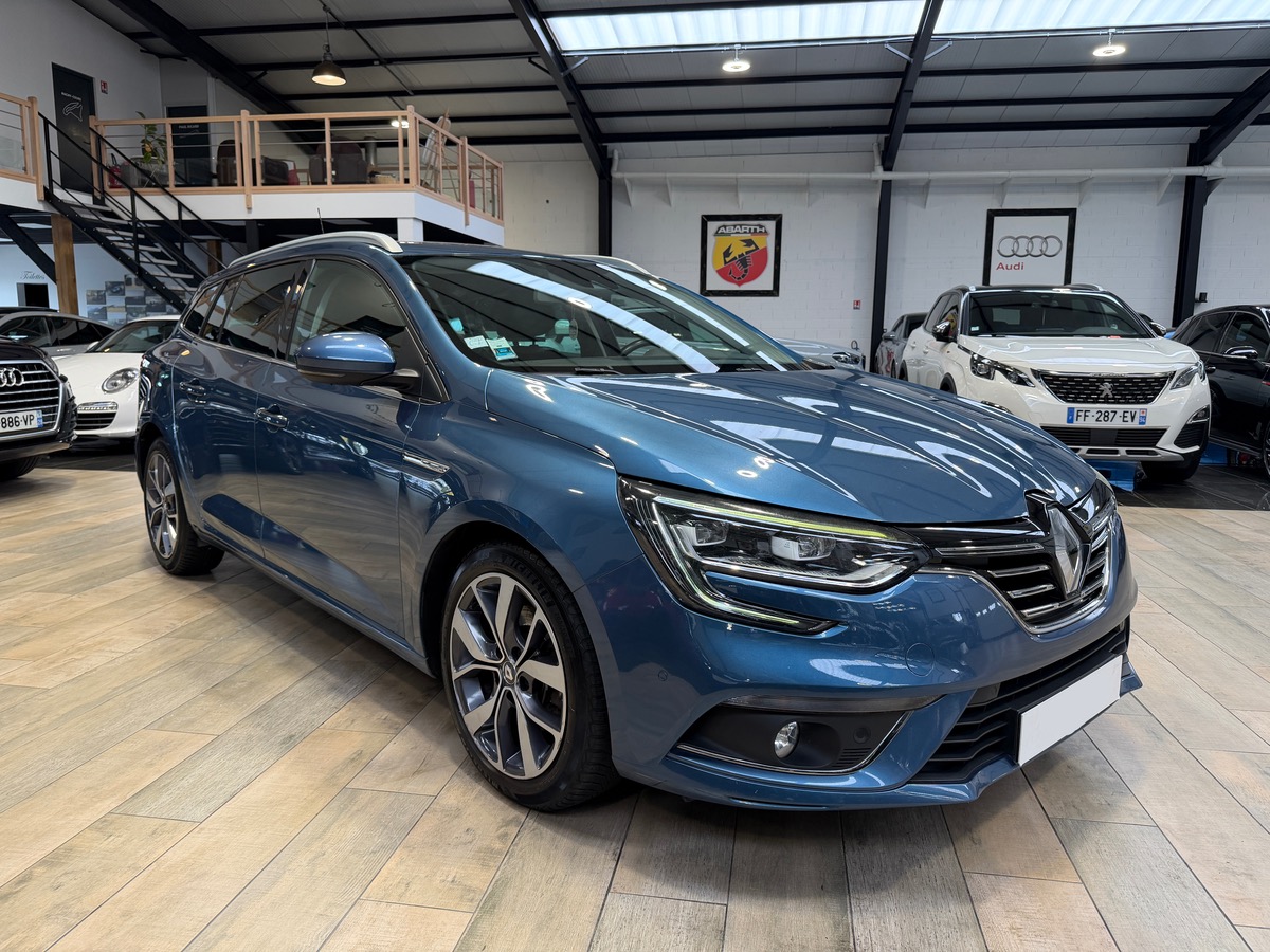 RENAULT Megane Estate IV DCI 130 cv Energy Intens / Attelage / Hifi BOSE / Caméra