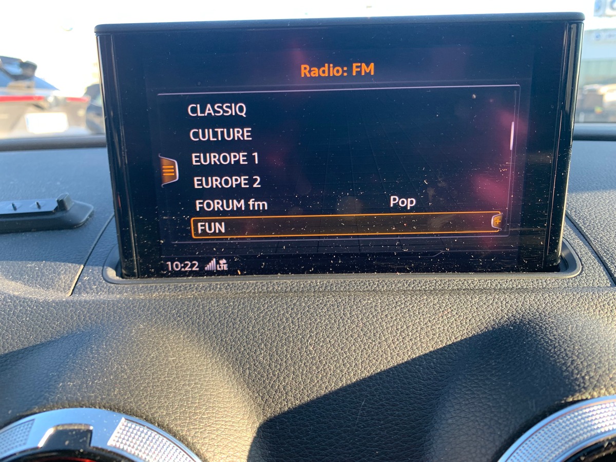 Audi A3 Berline 150 ch | Pack S-Line extérieur | Caméra recul | Clim automatique | Jantes Alu 18''