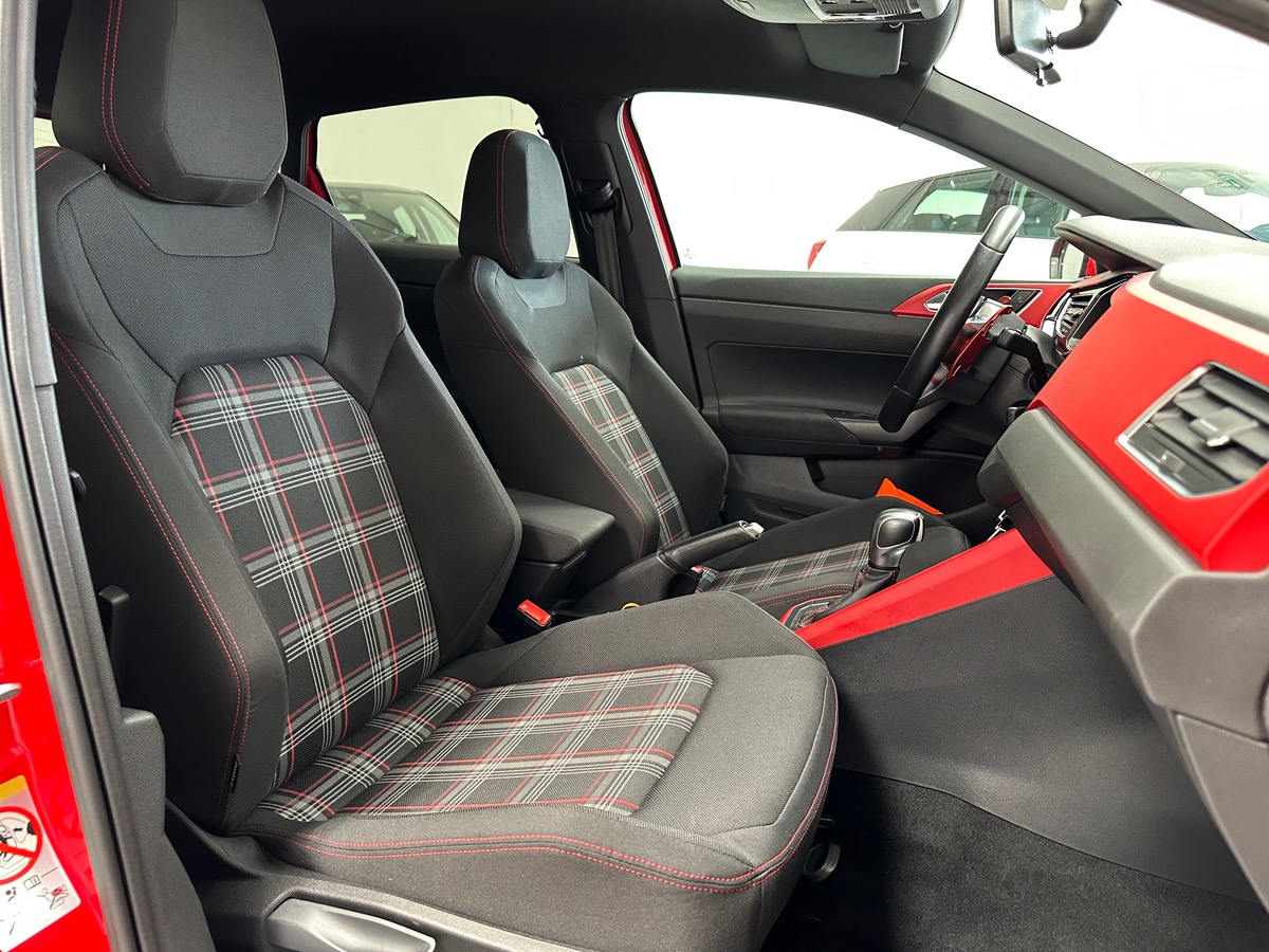 Volkswagen Polo VI GTI 2.0 TSI 200cv DSG6
