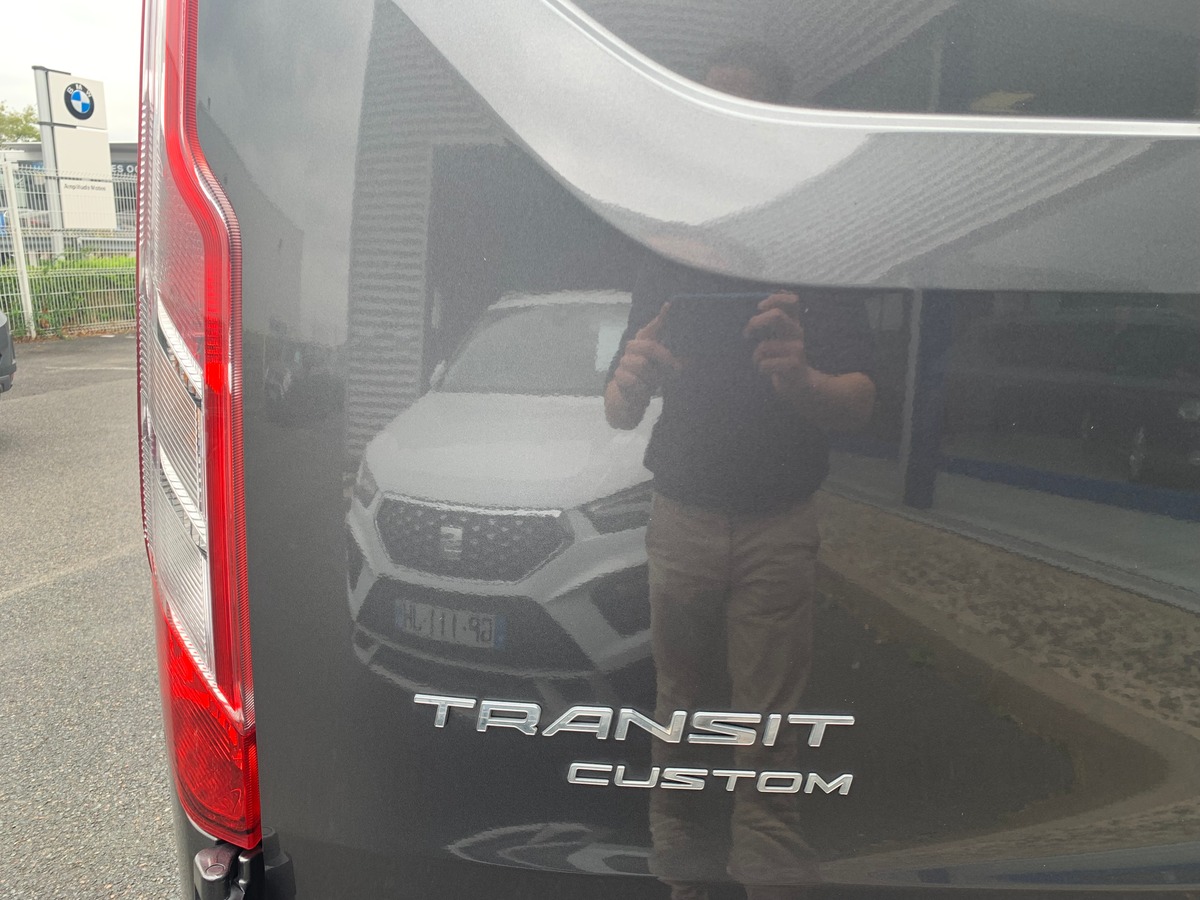 Ford TRANSIT CUSTOM 130 ch | L1H1 Trend Business | 3 Places | Caméra recul | Attelage | Roue secours