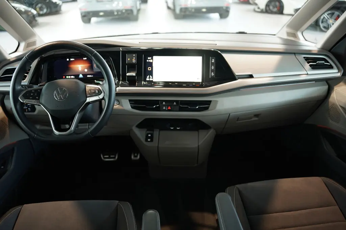 Volkswagen Multivan VII T7 2.0 TDI 150ch Style Long DSG7/7places/VO Allemand/Malus 8000e