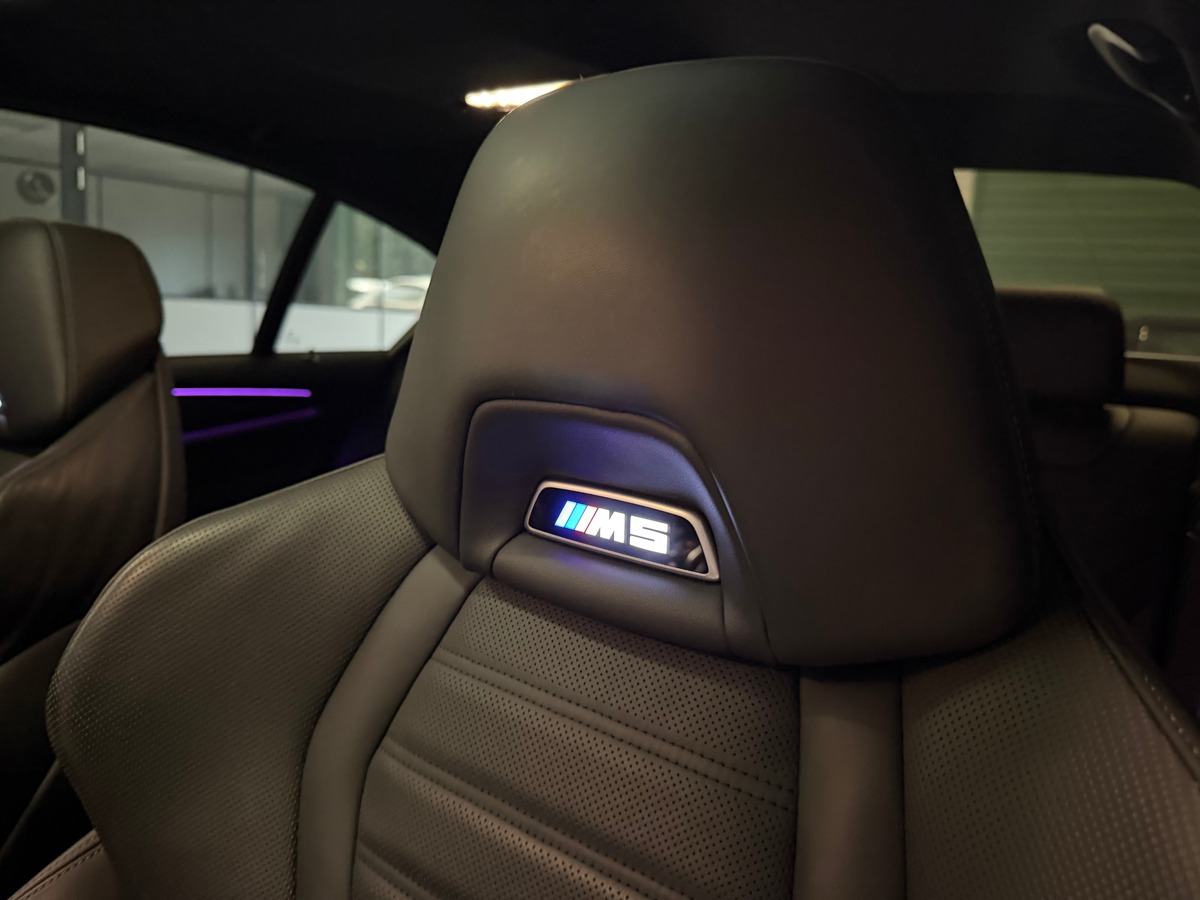Bmw M5 compétition f90 lci phase 2 4.4 l v8 bi- turbo Bowers & Wilkins / Toit Ouvrant / Caméra 360°