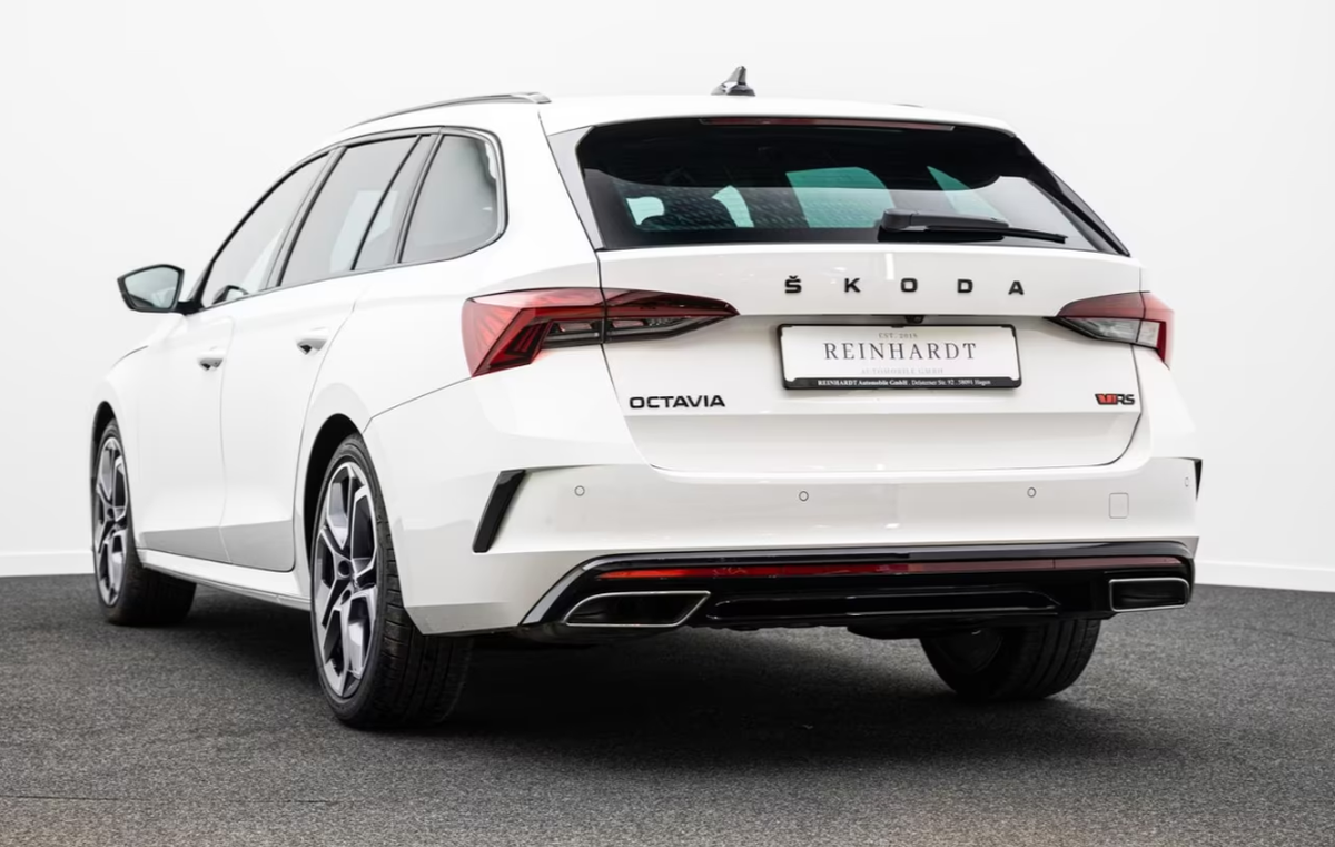 Skoda Octavia Combi IV 2.0 TDI 200ch RS DSG7 Attelage