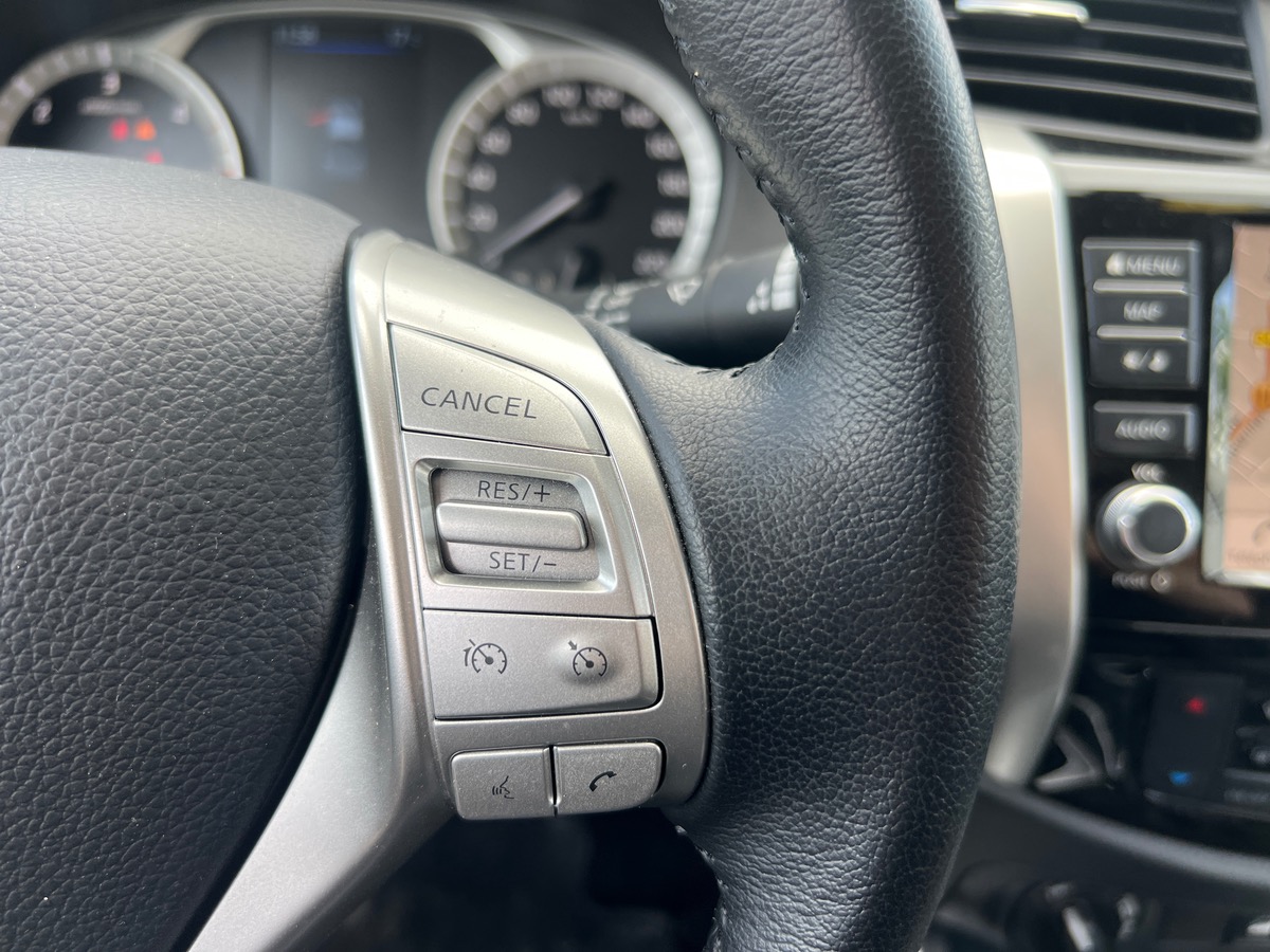 Nissan Navara 2.3L KING CAB 163ch,  SUIVI COMPLET, GARANTIE CONSTRUCTEUR