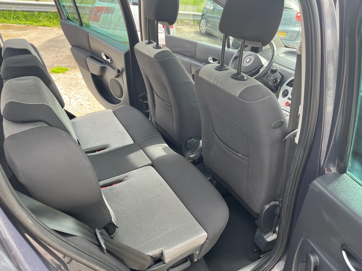 RENAULT Modus 1.5 dci 85 CH 60730 km