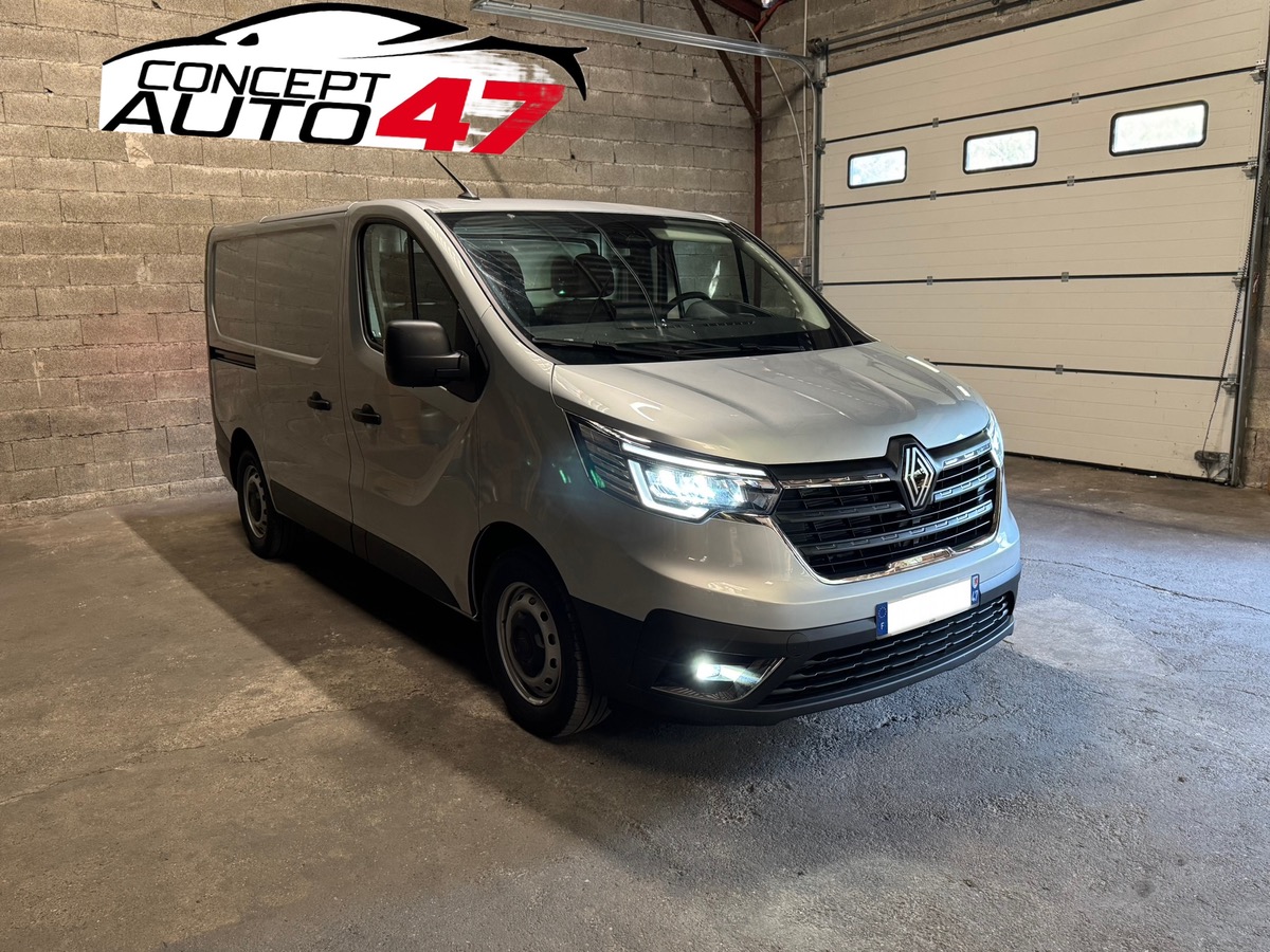 RENAULT Trafic L1H1 ADVANCED 3T Blue dci 150