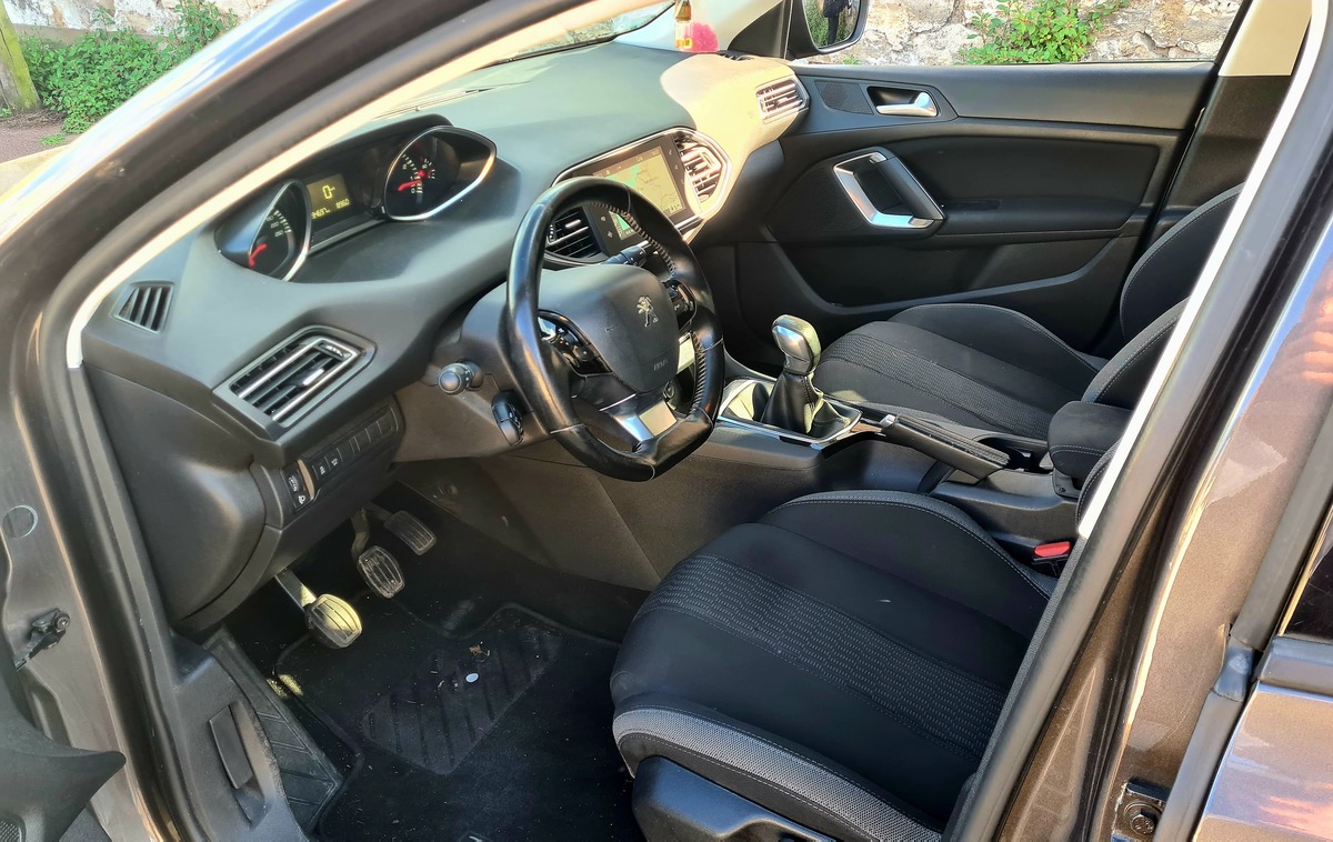 Peugeot 308 1.2 vti