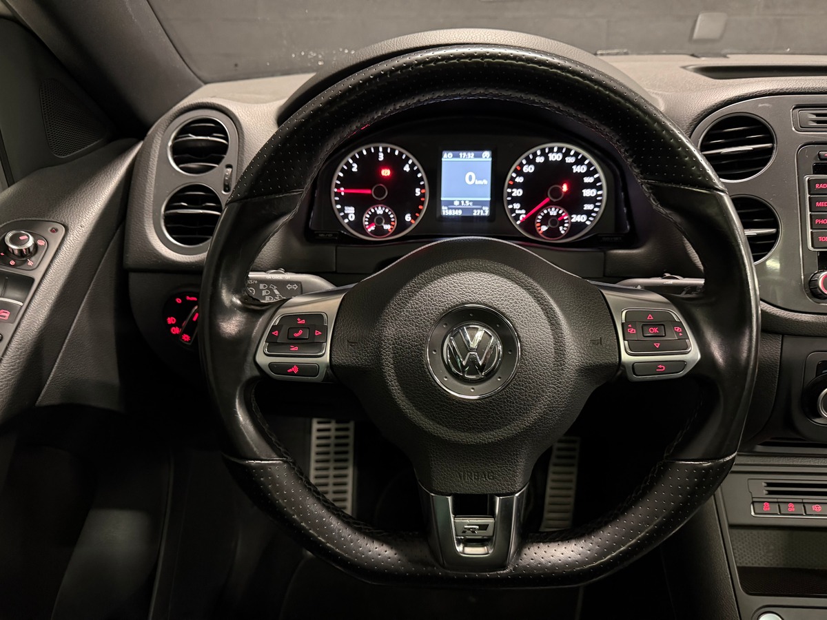 Volkswagen Tiguan 2.0 TDI R LINE TOIT PANORAMIQUE OUVRANT / CAMERA DE RECUL