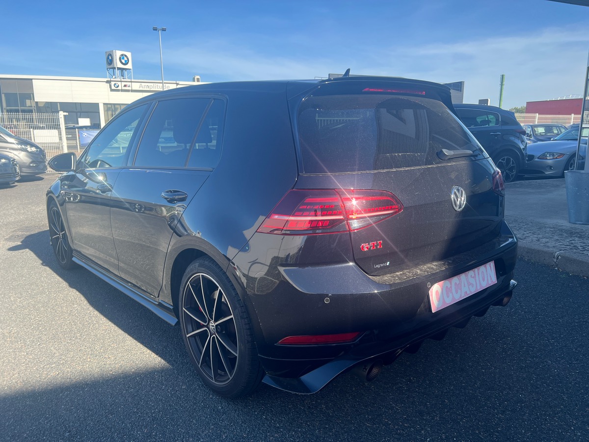 Volkswagen Golf GTI TCR | Stage 1 | Régulateur | Sièges chauffants | GPS | Ligne compléte Akrapovic