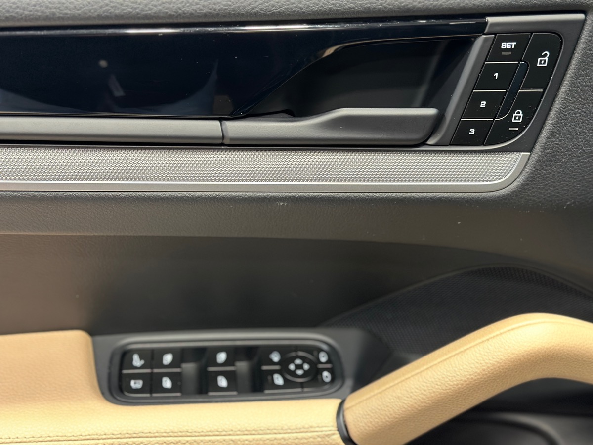 Porsche Cayenne E-Hybrid 3.0 V6 470 ch AWD - Options +++ Garantie Septembre 2025