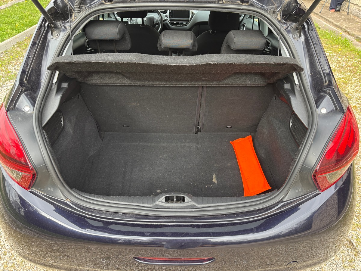 Peugeot 208 VTI - 82CH - STYLE - DISTRIBUTION OK