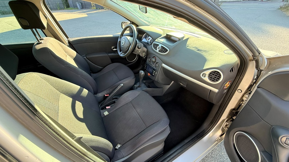 RENAULT Clio III 1.6 110cv Dynamique confort - Boite automatique - Garantie