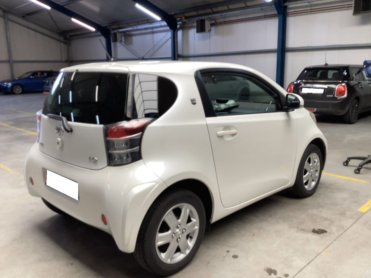 Toyota iQ 1.0 VVTi 68