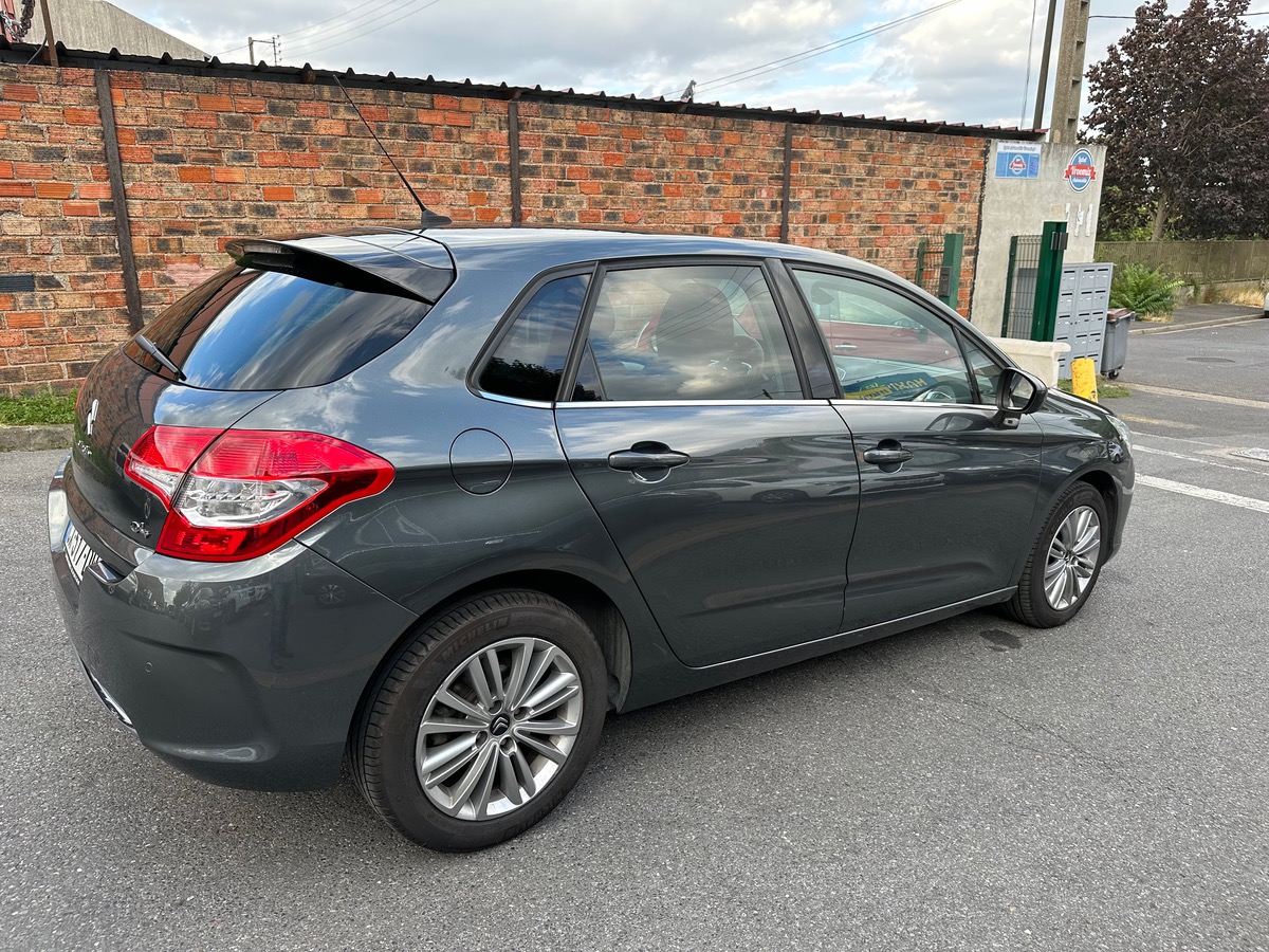 Citroën C4 1.6 e-HDI 115 CV 1er main 4XCART bleu