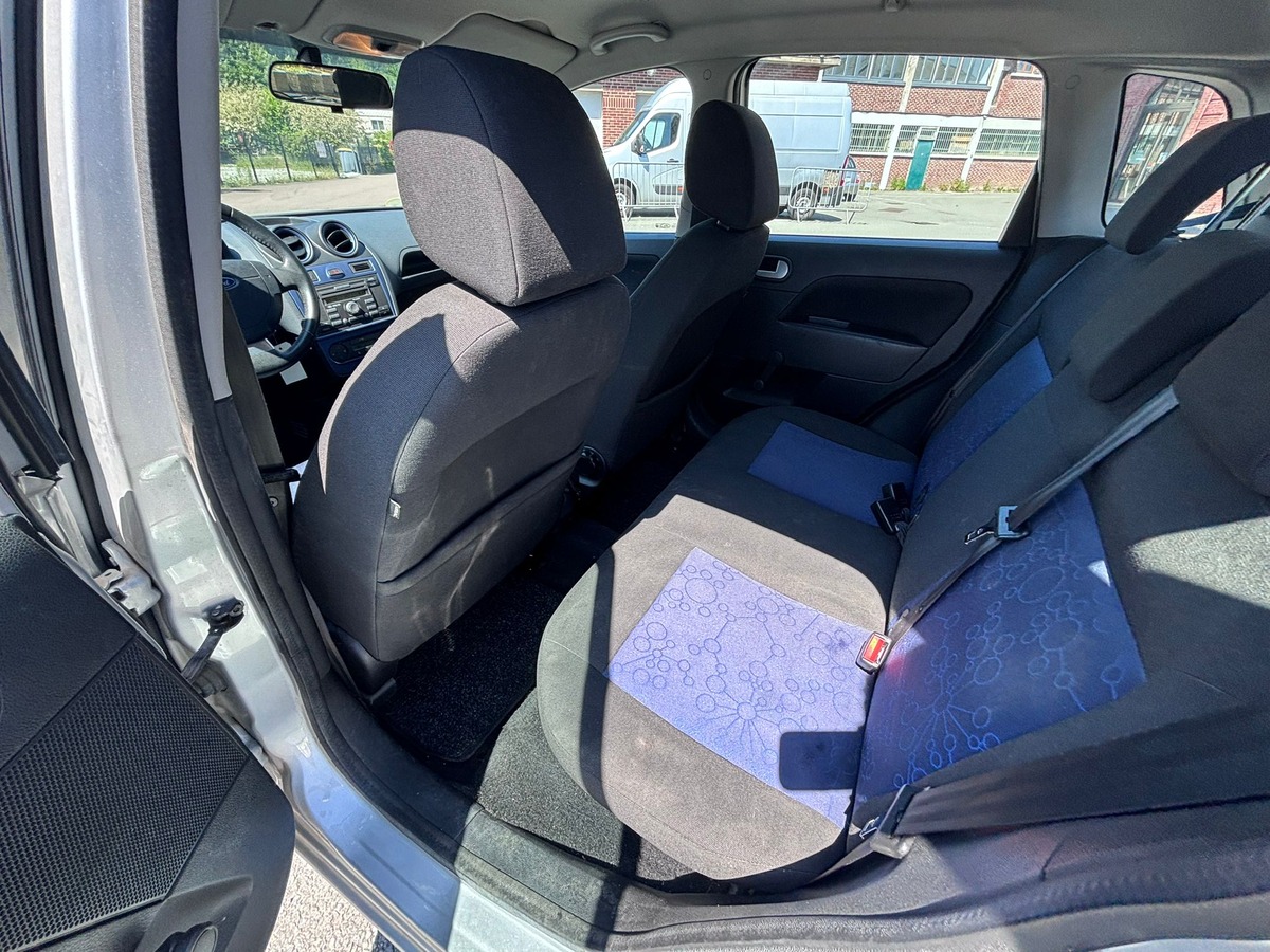 Ford Fiesta V 1.25 60 TREND 5P - Révisée - Garantie
