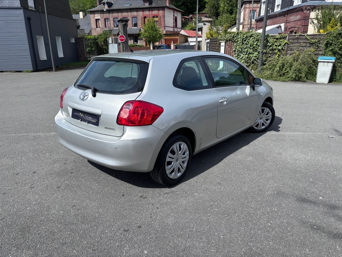 Toyota Auris 1.6i LUNA - Révisée - Garantie