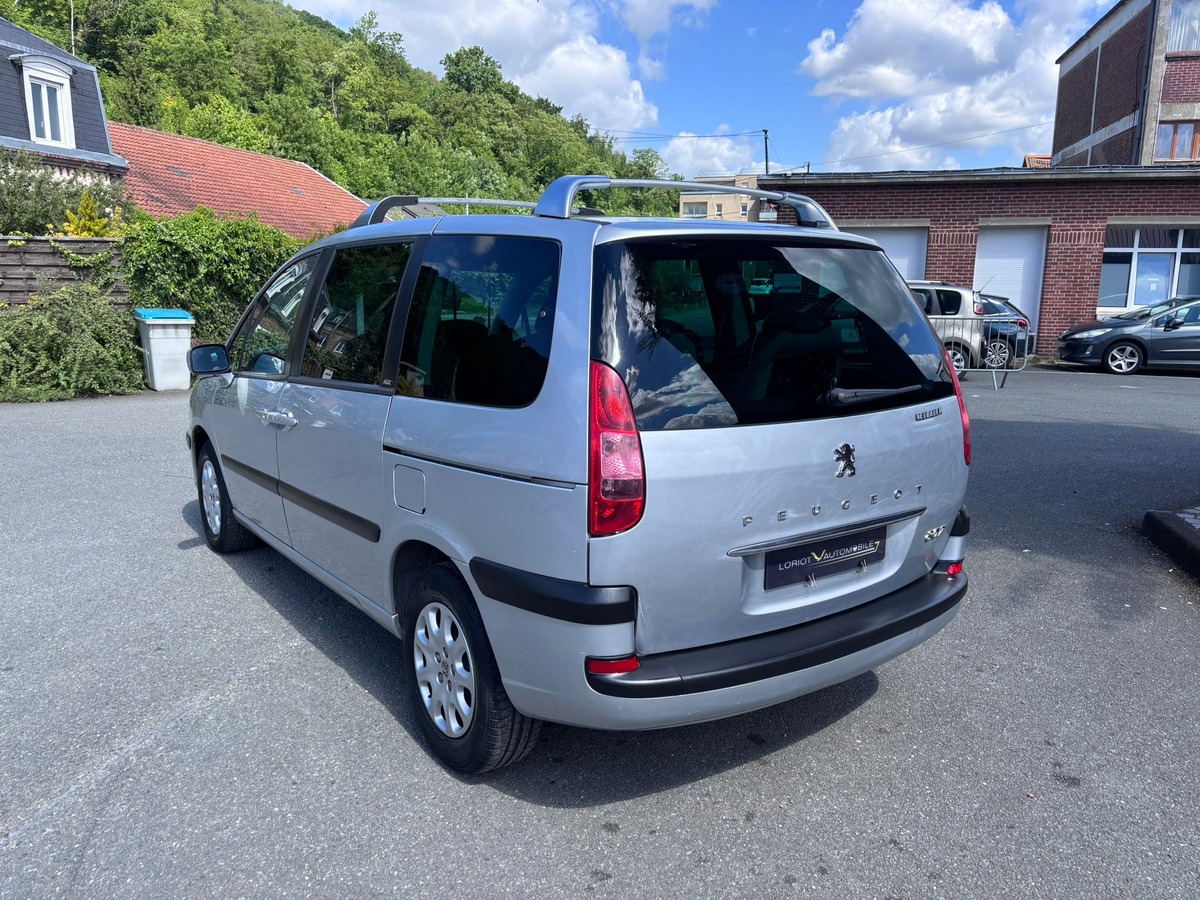 Peugeot 807 7 places 2.0 HDi 110 Confort - Distribution neuve - Garantie