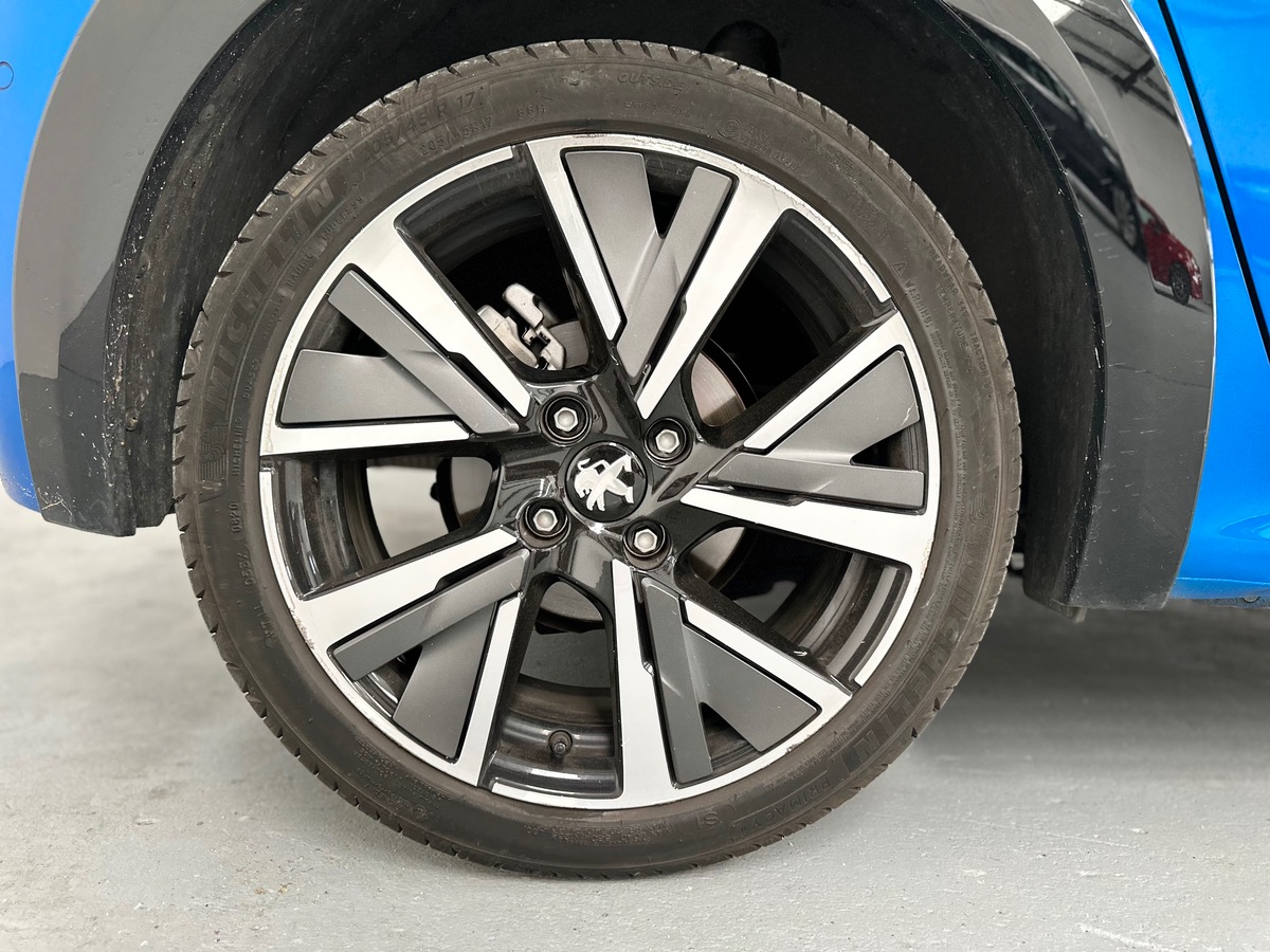 Peugeot 208 II 1.2 100cv S&S GT LINE