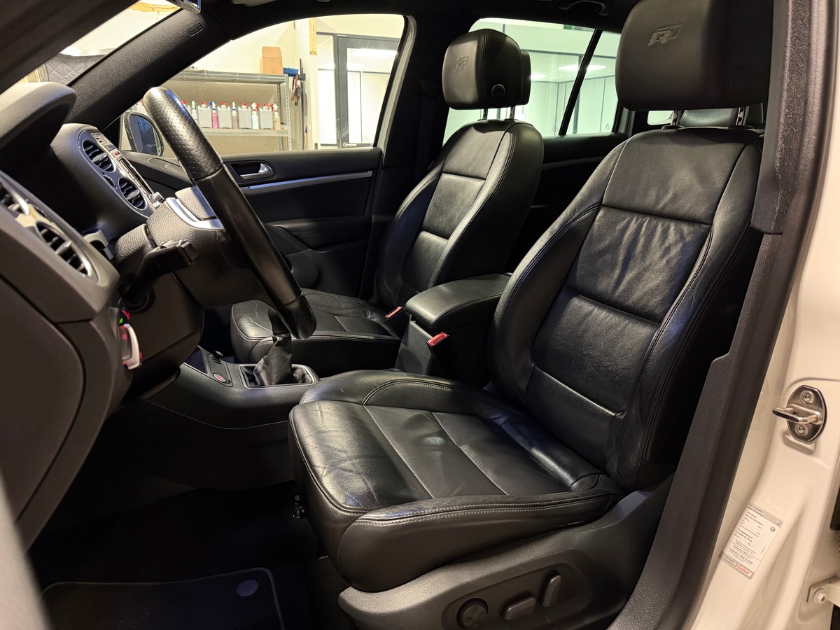 Volkswagen Tiguan 2.0 TDI R LINE TOIT PANORAMIQUE OUVRANT / CAMERA DE RECUL