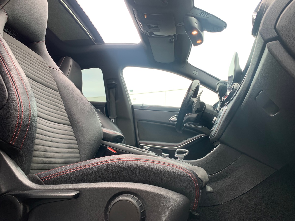 Mercedes-Benz CLA 380 ch | 45 | Toit ouvrant | Apple car play | Caméra recul | Régulateur de vitesse