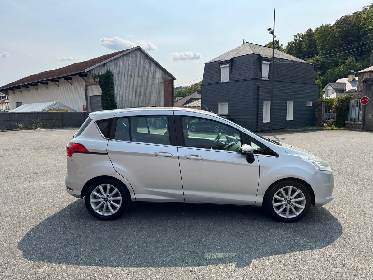 Ford B-max 1.0 ECOBOOST S&S  125 TITANIUM- DISTRIBUTION NEUVE
