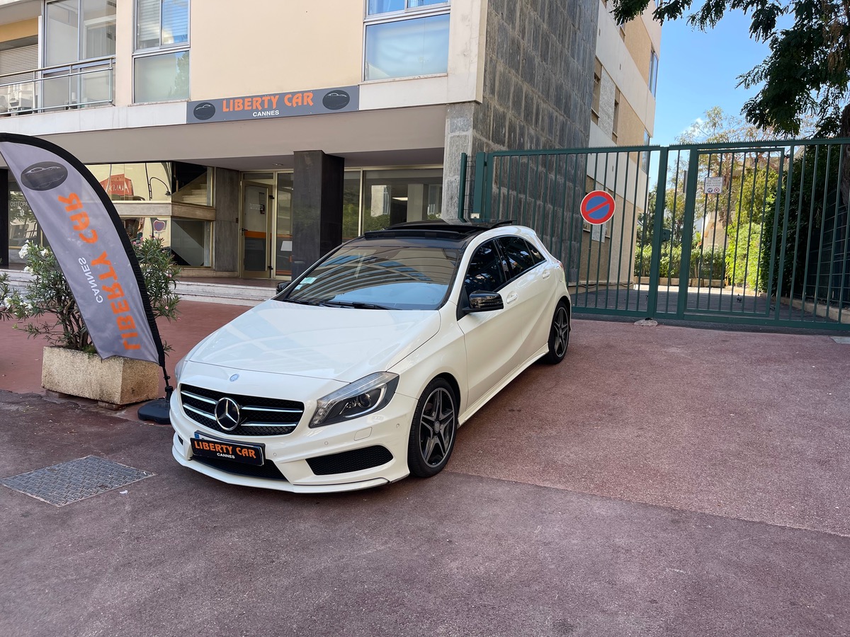 Mercedes Benz Classe A 200 CDI 136CV Pack AMG / Fascination / Toit Ouvrant / Full Options