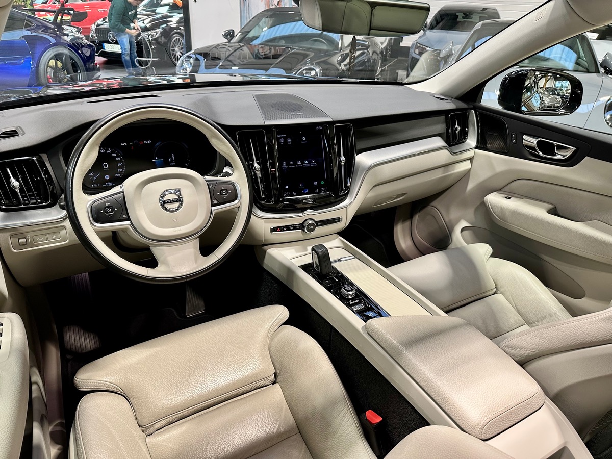 Volvo XC60 II (2) T6 Recharge AWD 253 + 87 Inscription Geartronic 8 340 Options+++ j