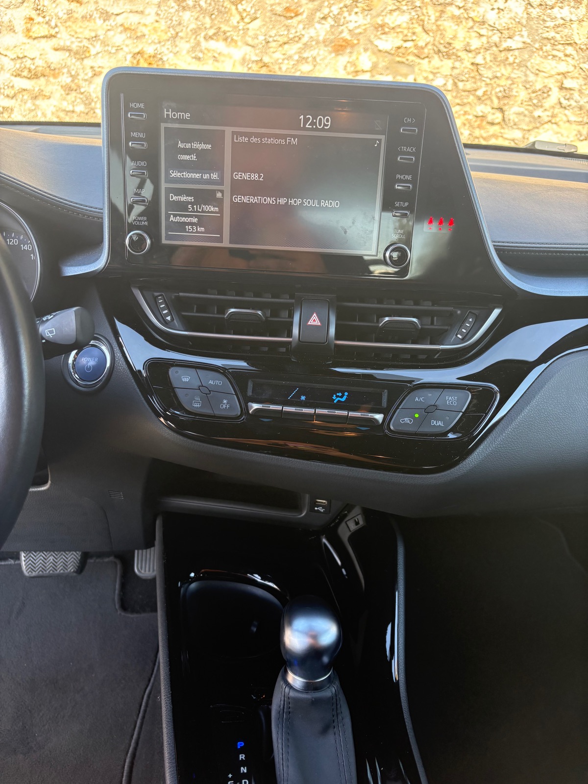 Toyota C-HR 2.0 184h GRAPHIC