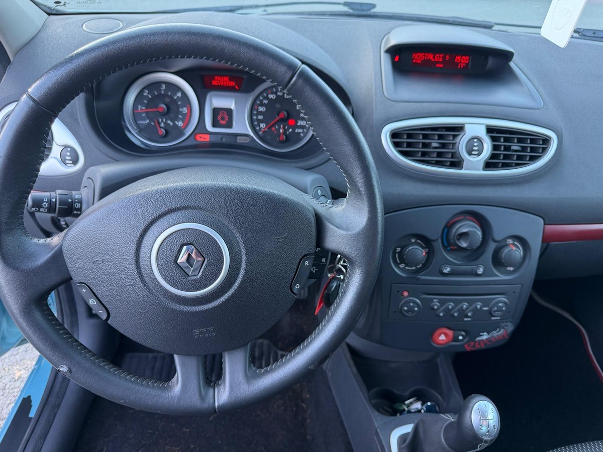 RENAULT Clio III 1.5 DCI 70 RIP CURL 5 Portes- Distribution neuve- Garantie