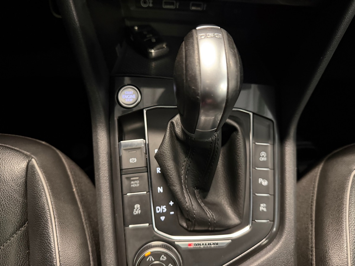 Volkswagen Tiguan ALLSPACE 2.0 tdi 4 MOTION CARAT FULL CockPit / Toit Panoramique Ouvrant