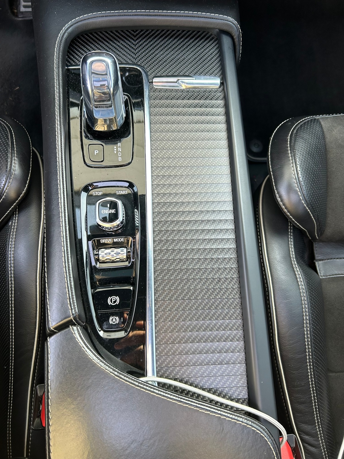Volvo XC90 II T8 Twin Engine 320+87 R-Design Geartronic 7 Places