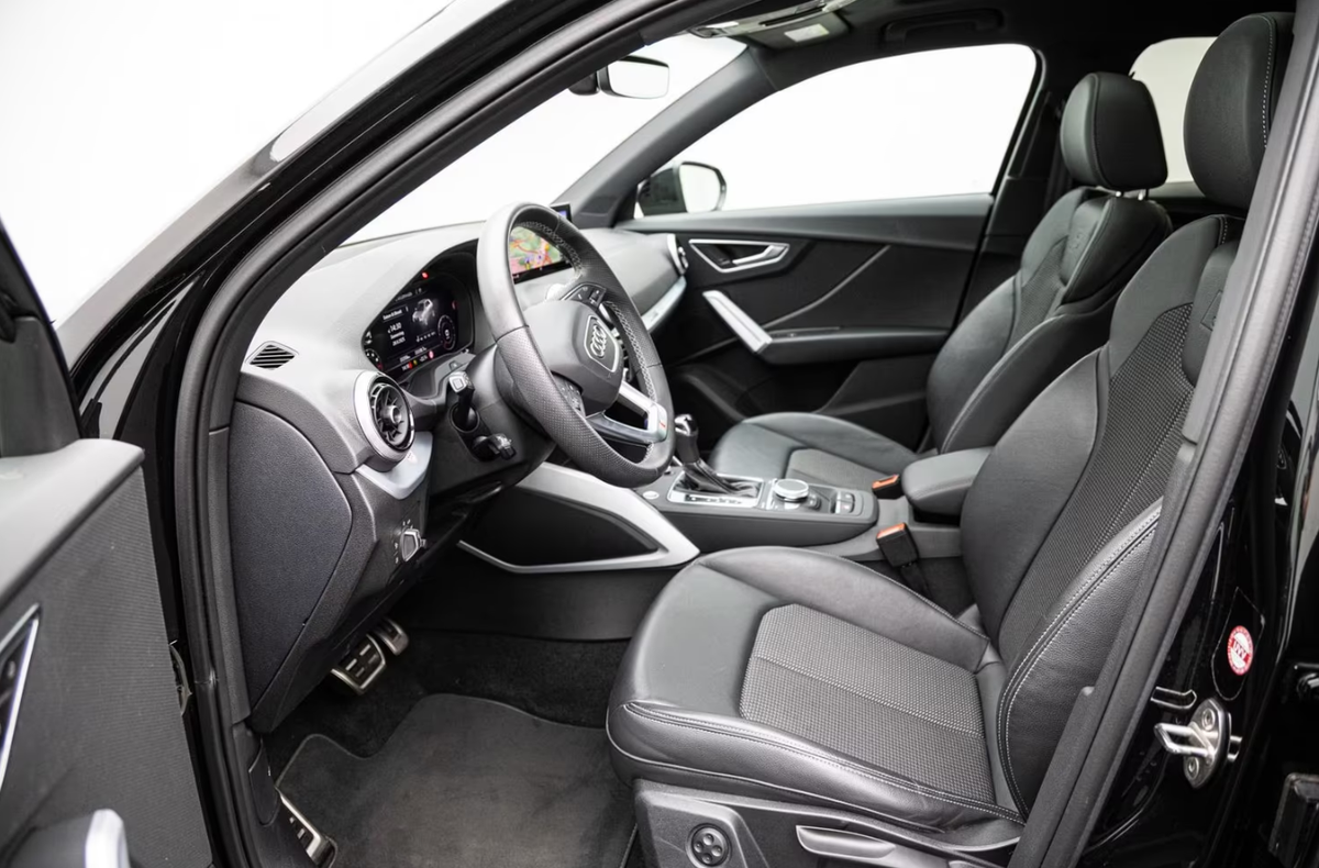 Audi Q2 35 TFSI 150ch S line S tronic 7 Toit ouvrant Feux matriciels