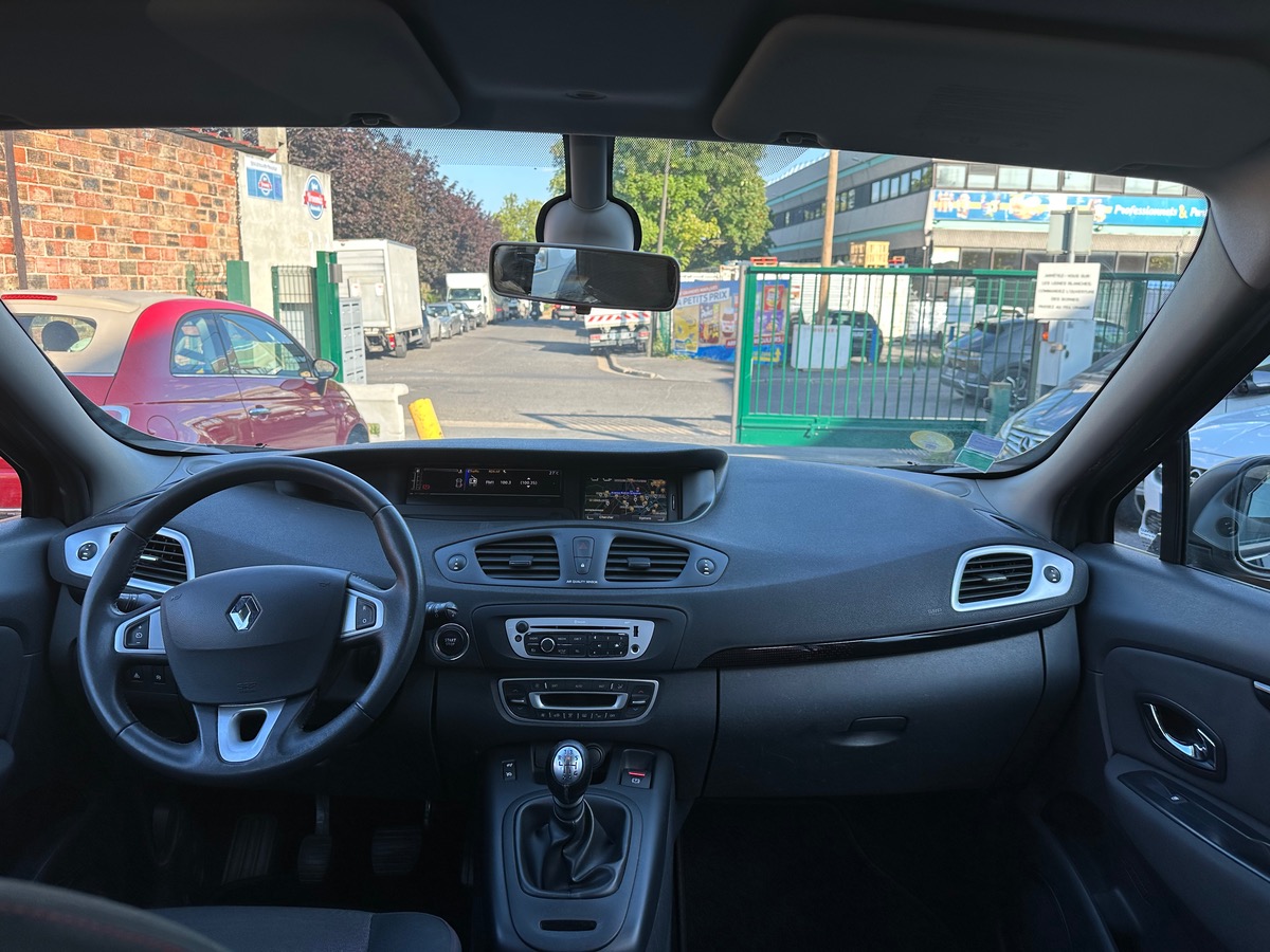 RENAULT Grand Scenic 1.5 DCI 112 CH 4X CB