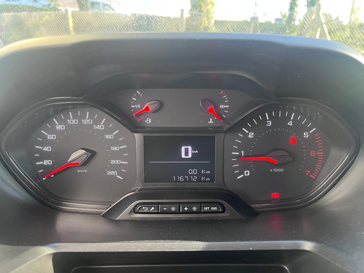 Peugeot Partner PEUGEOT PARTNER  1.5 BlueHDi 100  ch Diesel