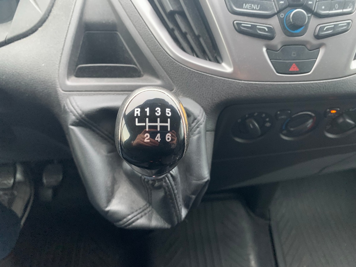 Ford TRANSIT CUSTOM 125 ch | Commandes du système audio au volant | Régulateur/limiteur de vitesse