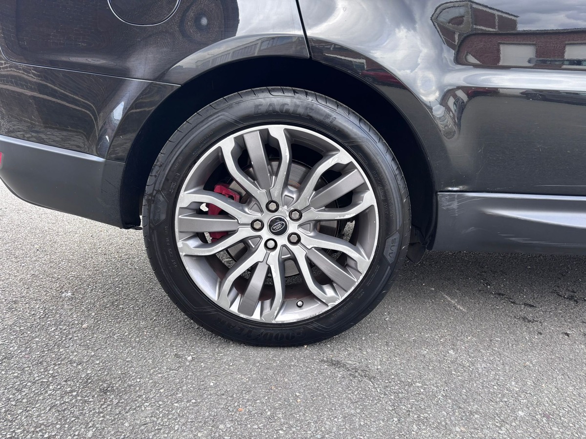 Land-Rover Range Rover Sport 3.0 SD V6 292 HSE Dynamic - Suivi complet - Révisé