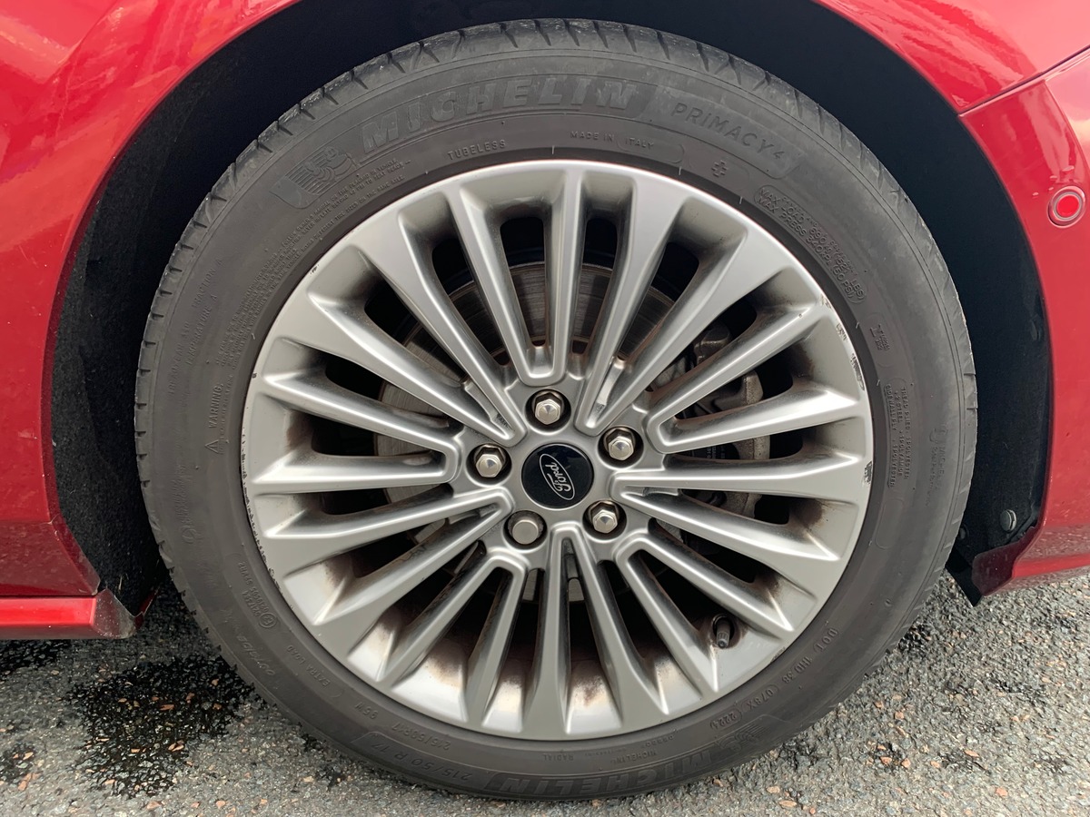 Ford FOCUS SW 120 ch | Vignale | Toit ouvrant panoramique | Apple car play Android auto | Attelage