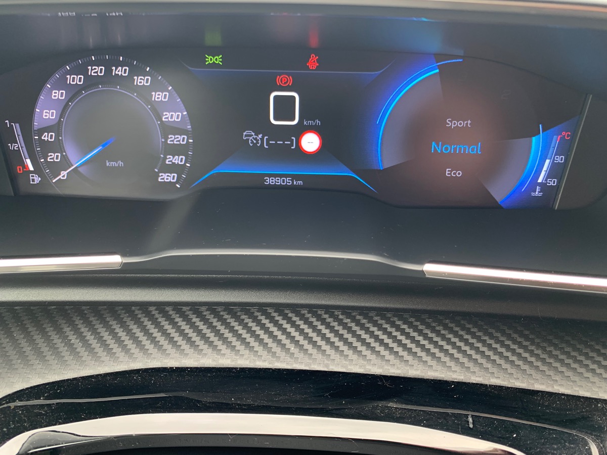 Peugeot 508 SW 130 ch | ALLURE | Caméra de recul | Mirror Screen | Système contrôle des angles morts