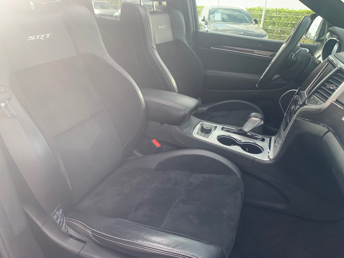 Jeep Grand Cherokee 468 ch | SRT | Attelage amovible | GPS | Caméra de recul